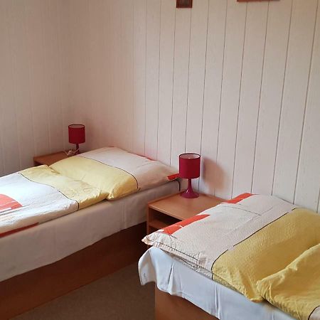 Monte Lope Hotel Bystrice pod Lopenikem Ngoại thất bức ảnh